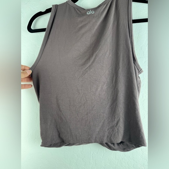 ALO Yoga Cover Tank Size Small $58 - Picture 11 of 11